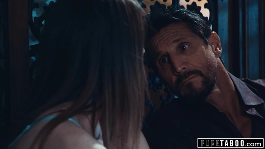 Saf tabu üvey anne üvey amca ile genç yakalandı ve katıldı