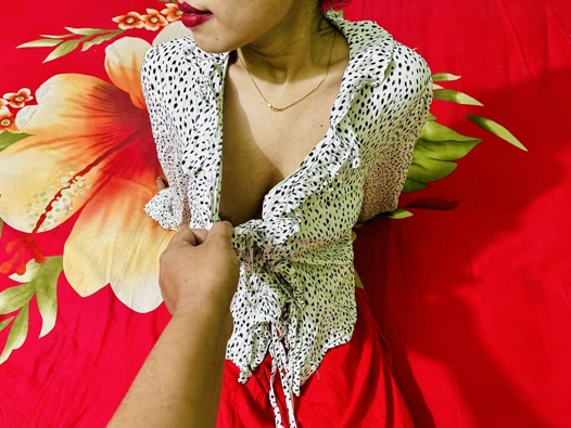 En sevdiğim seksi bizle tam gece eğleniyor