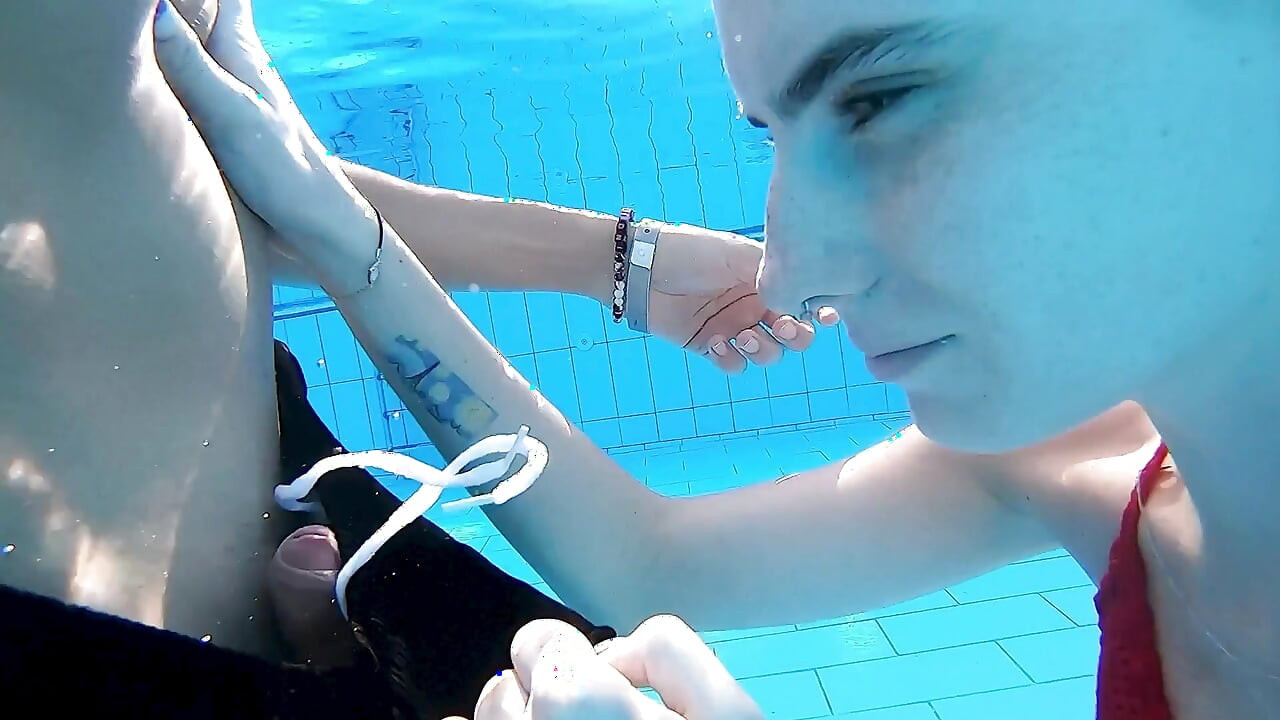 MAGIC BALI'DE HAVUZDA VE OTELDE SEKS