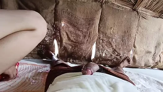 Güzel Hintli hatun sevgilisiyle sert seks yapıyor