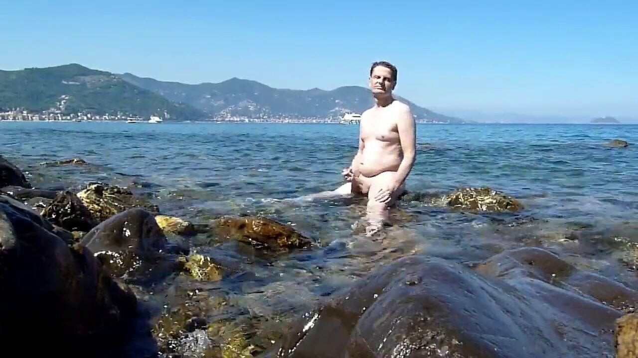 Plaj mastürbasyonu johntheguy8