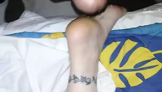 gf yumuşak taban ayakları üzerinde Cum!