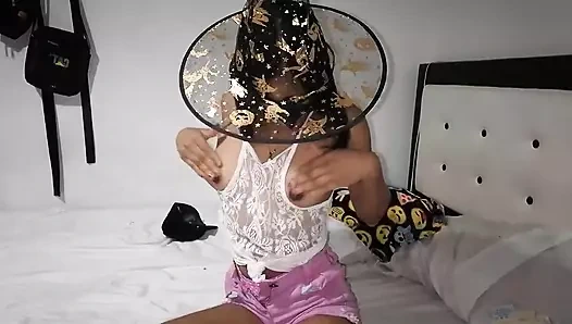 Cadılar bayramı gecesinde yeğenim şeker istemedi.