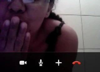 Seksi Brezilyalı kız göster bana tüm üzerinde web kamerası