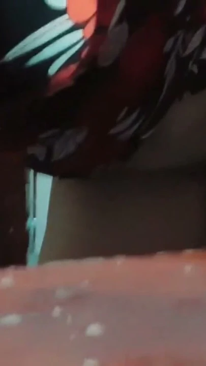 Üvey anne evde seks yapıyor ve üvey oğlunu serbest bırakıyor | Klip 1