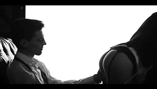 daha yüksek sesle söyle