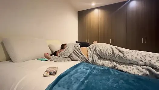 Vajinalarımızı ovuşturmayı seviyoruz