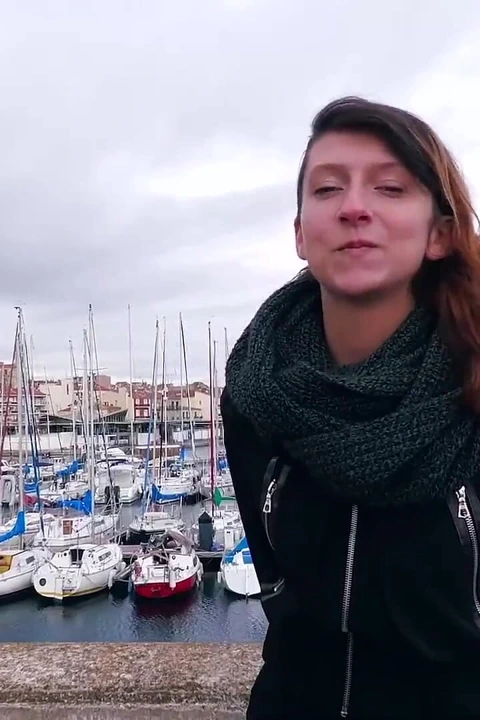 Melany, ilk kez götünü sunan sapık