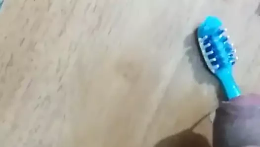 Diş fırçasına boşalmak