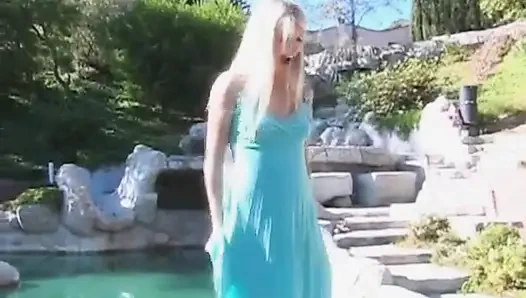 Jana bunu çok seviyor.