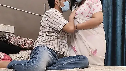 Doktor asistan hemşiresini sikiyor