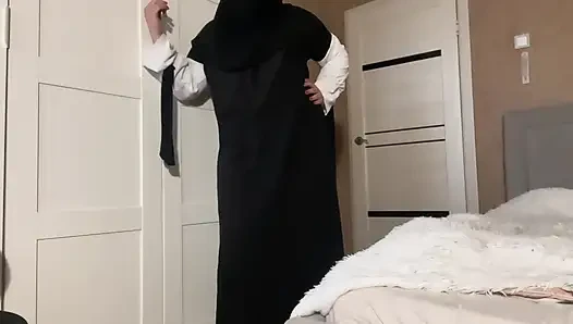 Stepmom Shows Pantyhose to Stepson