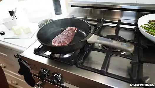 Hayattaki gün Ryan Reid Reality Kings