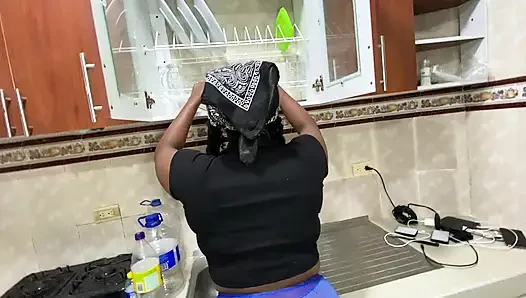 50 dolara hizmetçi oldum