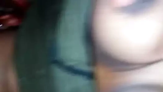 Sophie ağzına blkmilk seviyor