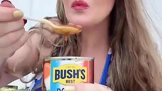 Kırmızı, beyaz ve foodie regret ile dolu