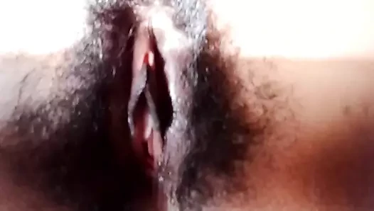 Hint kız solo mastürbasyon ve orgazm video 69