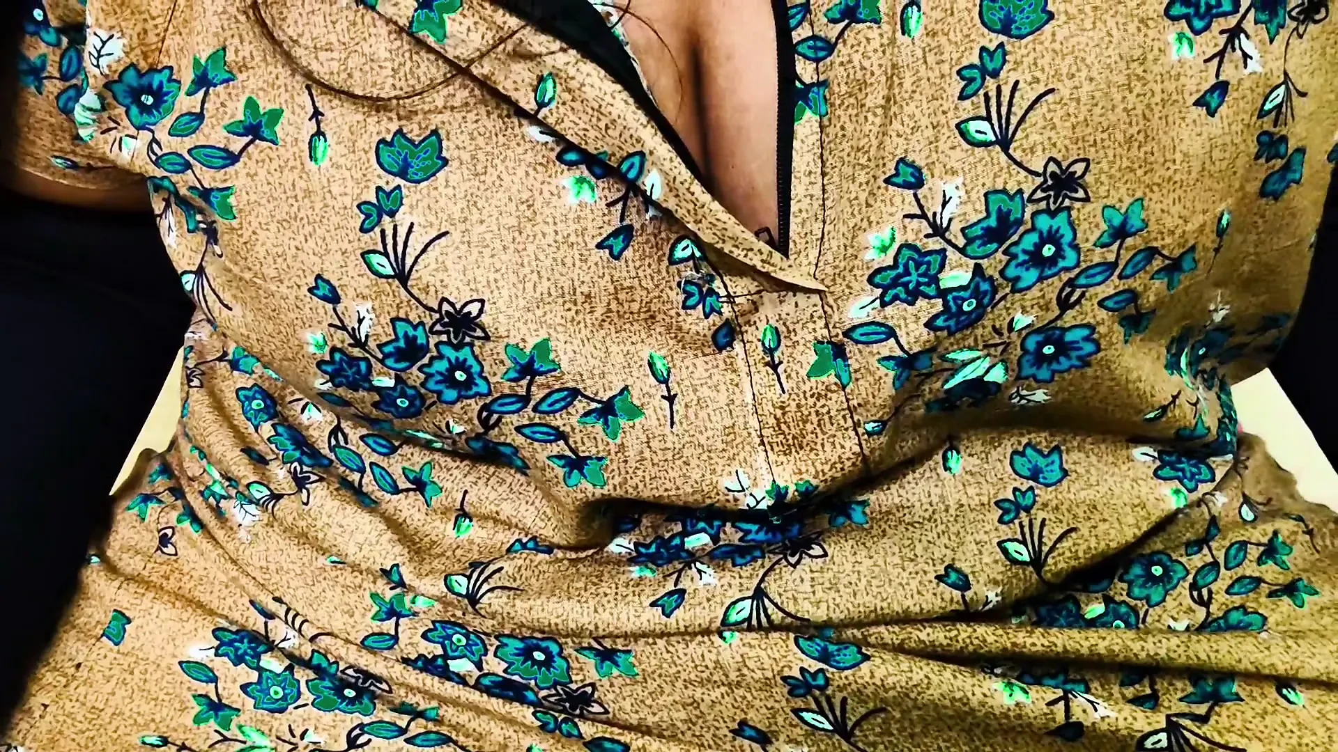 Desi Tamil neighbour Aun Anal sex with Playboy cheating her husband, Mallu anal sex with Play boy, Hindi  wife, Telugu aunty sex