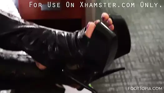 Mz atl kalın rüya seksi ayaklar içinde siyah topuklu