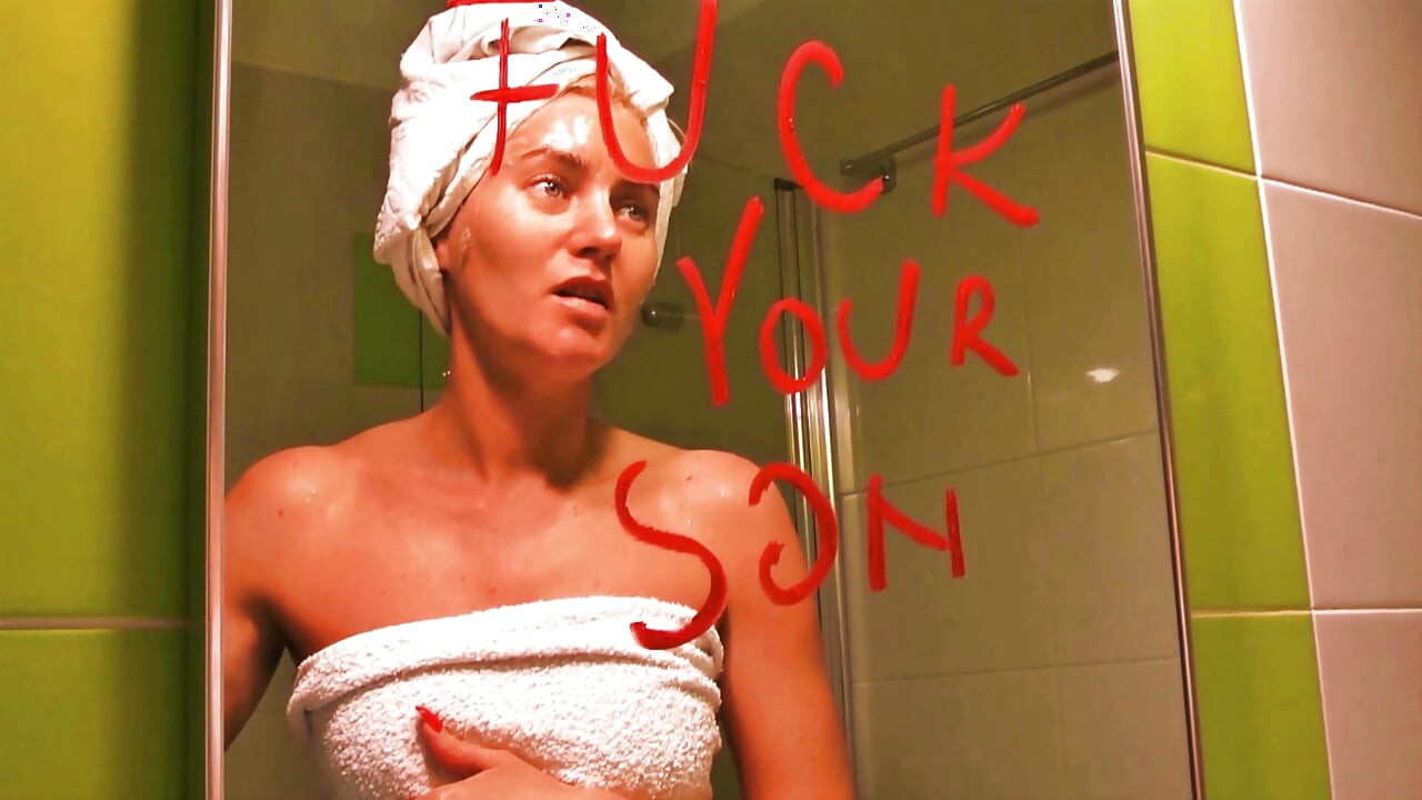 Üvey anne succubus oluyor