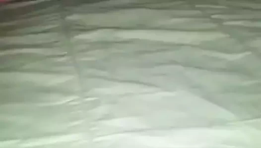 Sıkı eş creampied tarafından tam yabancı