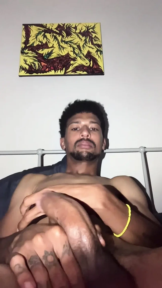 Zayıfım ama sikim büyük ve uzun