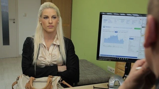 VIP4k. kız tezgâhtar olarak çalışmaktan bıktı peki neden