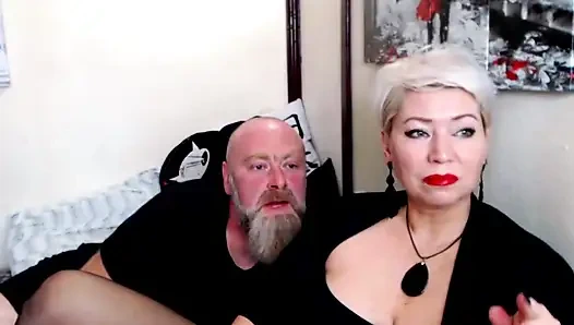 Vahşi batıdan yabancılarla özel bir sohbette evlilik seksinin özellikleri...))