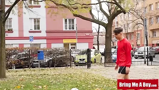 Bringmeaboy Oliver Morgenson ve Isaac Esteban