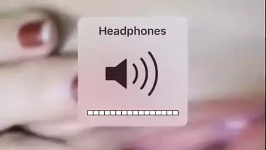 Güzel karısı eski erkek arkadaşıyla görüntülü seks yapıyor