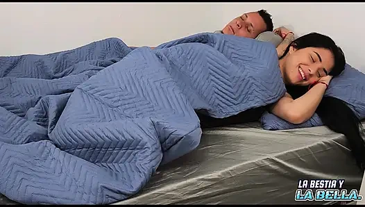 Üvey anne ve üvey oğlu tutkulu ve sert seks yapıyor, ev yapımı