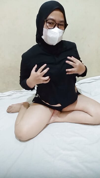 Bölüm 2: Büyük Amcıklı Viral Kız Nyaa !!!!