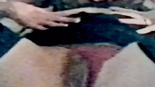 Seksi siyah çoraplı kırmızı külotlu vahşi geceler – amerikan milf porno