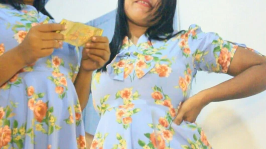 Sri Lankalı ateşli üvey kız kardeş ilk kez sert sikişiyor ve sinhala sesi