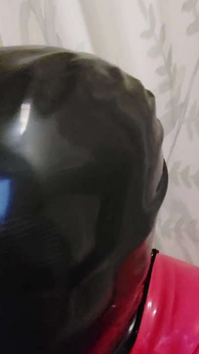 Köle için yeni maske