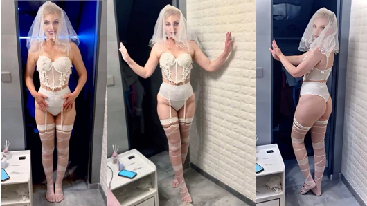 Hotwife Gelin Kostümü Içinde Poz Veriyor