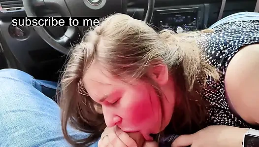 Üvey kız kardeş üvey erkek kardeşine arabada ilk saksosunu çekiyor bakış açısı