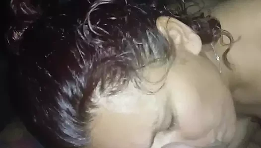 Erkek arkadaşımı üvey oğluyla aldatıyorum