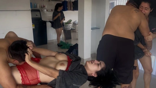 Boşalana kadar sert seks!