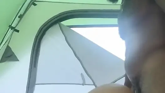 Vahşi doğa eğlenceliydi. ama çadır en çok eyleme sahipti
