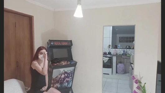 Bir elektrikçi çağırdım ama sert sikiliyor - dayanamadım