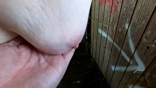 Memeler ve göt verandada şaplak atılıyor