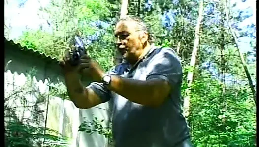 Küçük bir domuz yeğeni! (sahne 0)