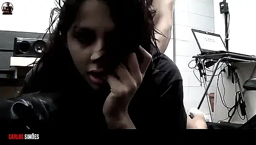 Eliyle ateşli Brezilyalı