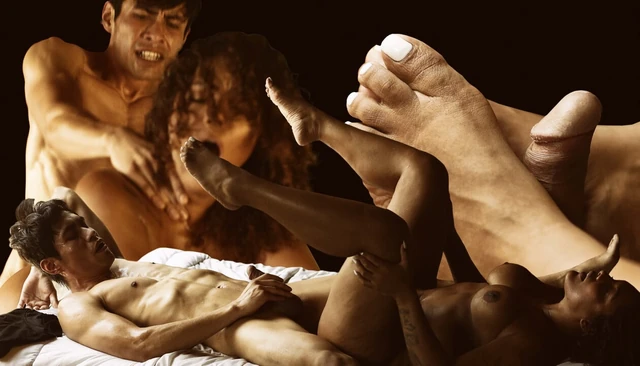 Она узнает, что ее муж неверен ей, и она принимает это, занимаюсь жестким сексом с ее коллегой - с лицом CarlaMorelli