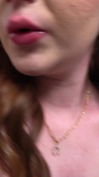 Kızıl saçlı Eve deliğini siktiriyor | Klip 2