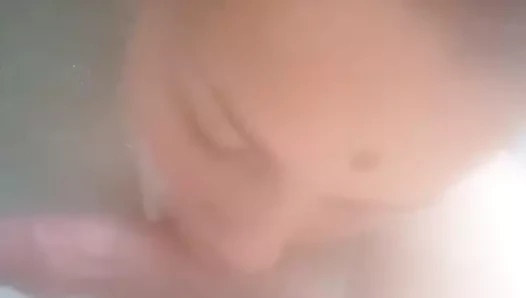 oral seks içinde banyo
