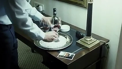 Petra morze antares'ten çıplak (2004)