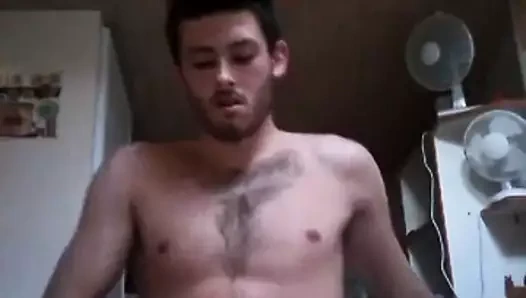 Moleque tesudo ordenhando bir piroca