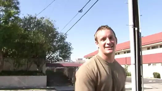 Sasha hollander verir bir oral seks ve sikikleri ile tj cummings